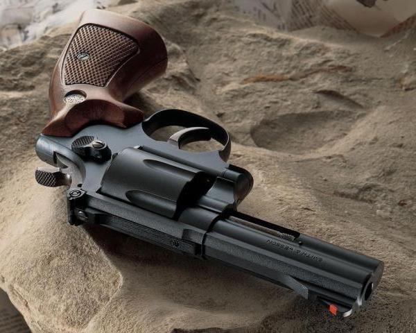 ��������� Smith & Wesson Model 586