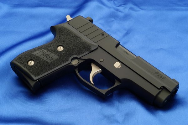�������� Sig Sauer P245