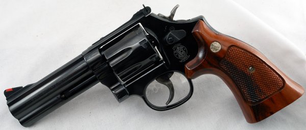 ��������� Smith & Wesson Model 586