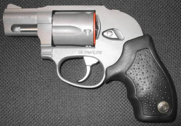 ��������� Taurus 851