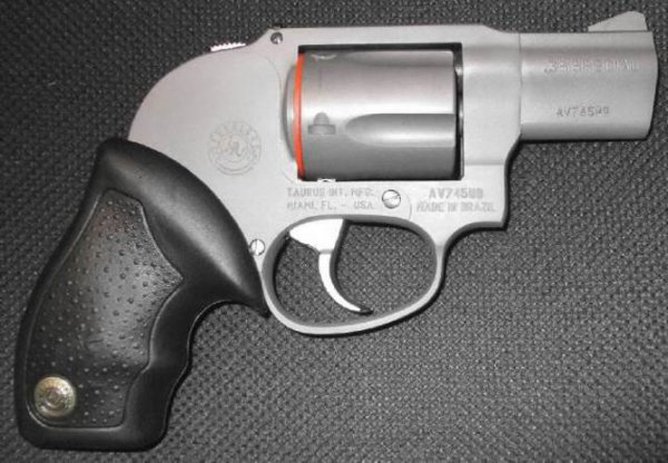 ��������� Taurus 851