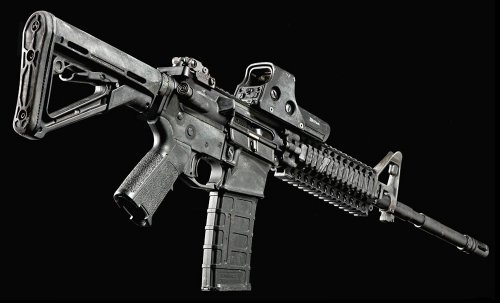 M4 carbine with EOTech